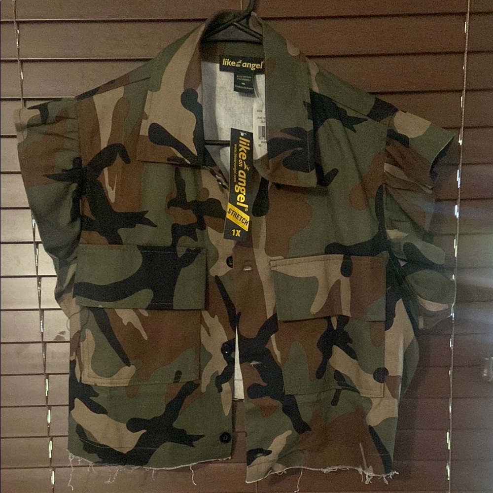 Like an Angel Green and Brown Camouflage Crop Top